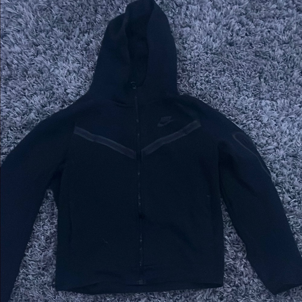 black nike tech